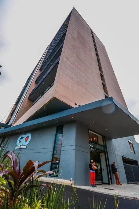 Luxury Suite in El Poblado Co-Work, Gym, Fast WiFi Medellín Colombia