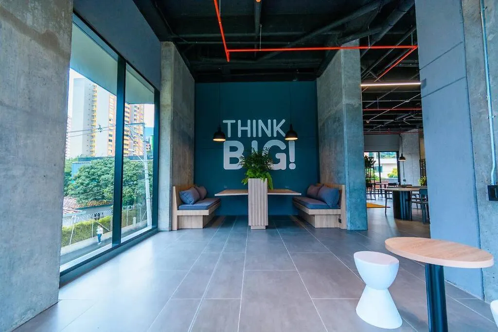 Luxury Suite in El Poblado Co-Work, Gym, Fast WiFi Medellín Apartamento