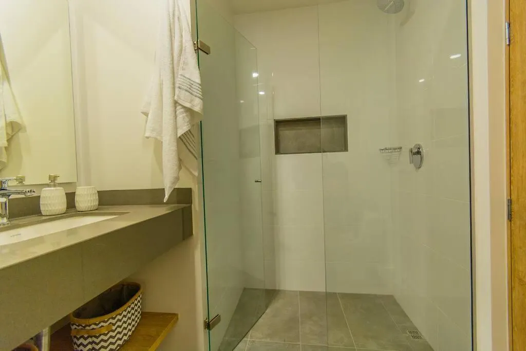 Apartamento Luxury Suite in El Poblado Co-Work, Gym, Fast WiFi Medellín Colombia